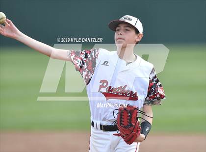 Thumbnail 2 in Era vs North Hopkins (Lindsay Tournament) photogallery.