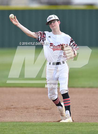 Thumbnail 2 in Era vs North Hopkins (Lindsay Tournament) photogallery.