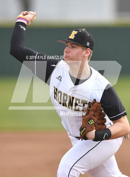 Thumbnail 2 in Era vs North Hopkins (Lindsay Tournament) photogallery.