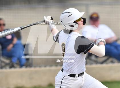 Thumbnail 1 in Era vs North Hopkins (Lindsay Tournament) photogallery.