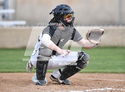 Thumbnail 1 in Era vs North Hopkins (Lindsay Tournament) photogallery.