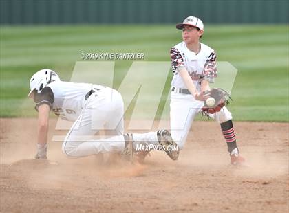 Thumbnail 1 in Era vs North Hopkins (Lindsay Tournament) photogallery.