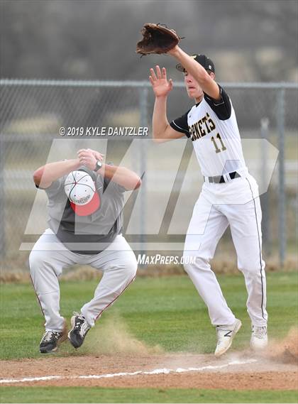 Thumbnail 2 in Era vs North Hopkins (Lindsay Tournament) photogallery.
