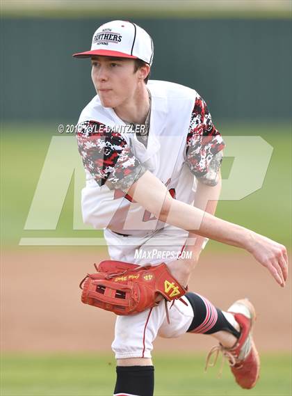 Thumbnail 2 in Era vs North Hopkins (Lindsay Tournament) photogallery.