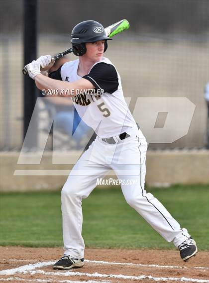 Thumbnail 3 in Era vs North Hopkins (Lindsay Tournament) photogallery.