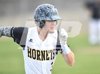 Thumbnail 3 in Era vs North Hopkins (Lindsay Tournament) photogallery.