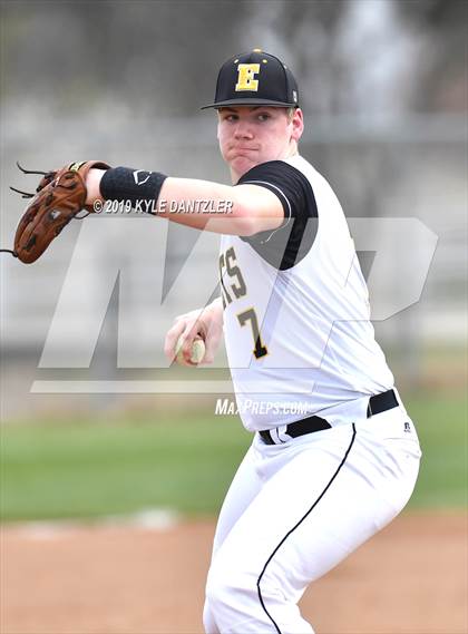 Thumbnail 3 in Era vs North Hopkins (Lindsay Tournament) photogallery.
