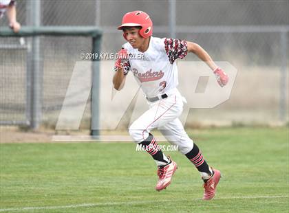 Thumbnail 3 in Era vs North Hopkins (Lindsay Tournament) photogallery.
