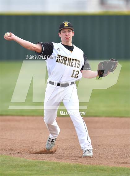 Thumbnail 1 in Era vs North Hopkins (Lindsay Tournament) photogallery.