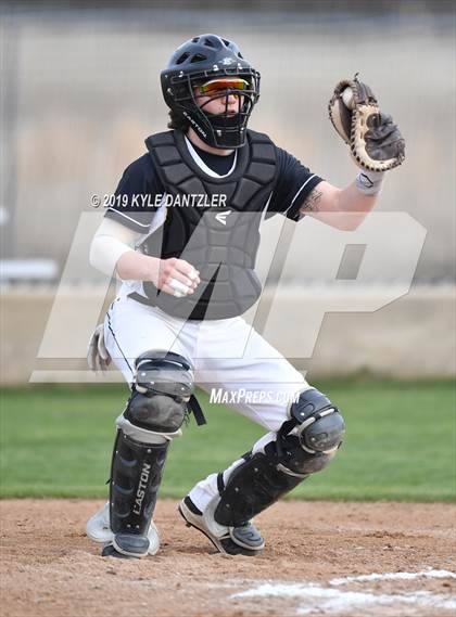 Thumbnail 2 in Era vs North Hopkins (Lindsay Tournament) photogallery.