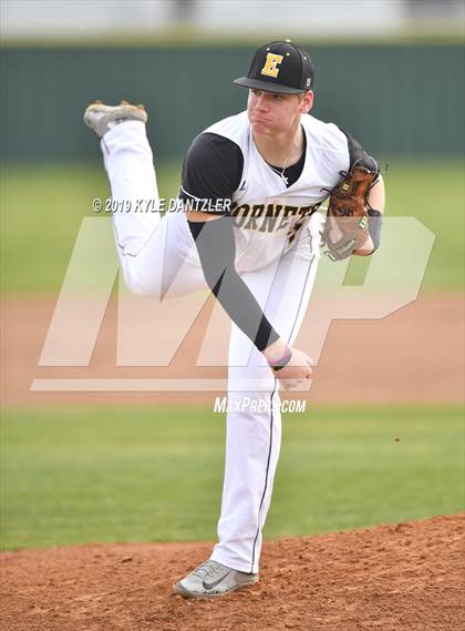 Thumbnail 3 in Era vs North Hopkins (Lindsay Tournament) photogallery.
