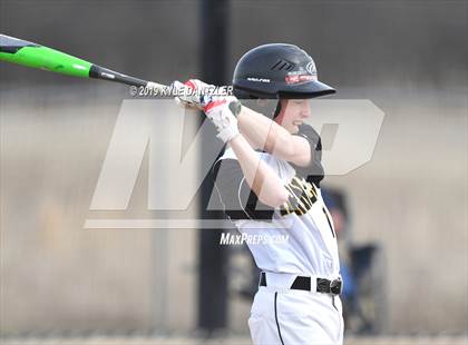 Thumbnail 2 in Era vs North Hopkins (Lindsay Tournament) photogallery.