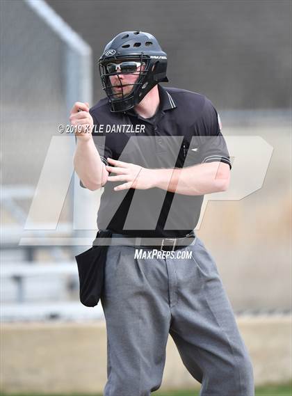 Thumbnail 1 in Era vs North Hopkins (Lindsay Tournament) photogallery.