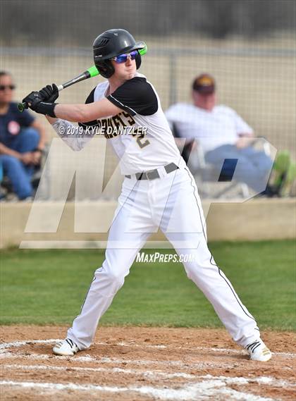 Thumbnail 1 in Era vs North Hopkins (Lindsay Tournament) photogallery.