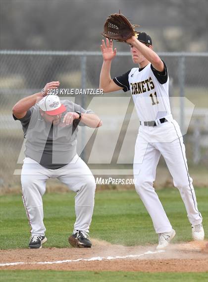 Thumbnail 1 in Era vs North Hopkins (Lindsay Tournament) photogallery.