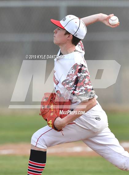 Thumbnail 2 in Era vs North Hopkins (Lindsay Tournament) photogallery.