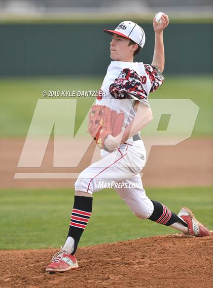 Thumbnail 1 in Era vs North Hopkins (Lindsay Tournament) photogallery.