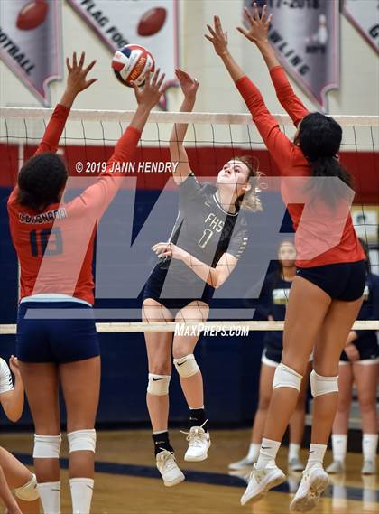 Thumbnail 2 in Foothill @ Coronado photogallery.