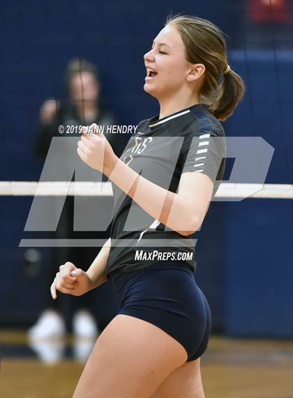 Thumbnail 2 in Foothill @ Coronado photogallery.