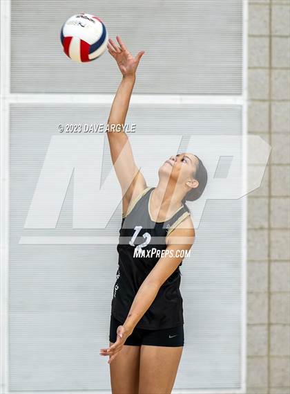 Thumbnail 2 in Viewmont vs. Highland (Riverton Fall Classic) photogallery.