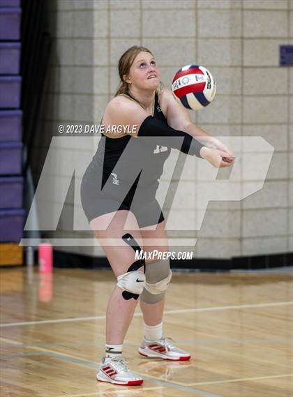 Thumbnail 1 in Viewmont vs. Highland (Riverton Fall Classic) photogallery.