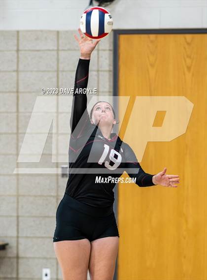 Thumbnail 3 in Viewmont vs. Highland (Riverton Fall Classic) photogallery.