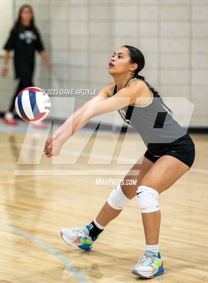 Thumbnail 1 in Viewmont vs. Highland (Riverton Fall Classic) photogallery.