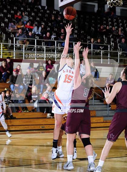 Thumbnail 1 in Carterville vs Benton (Rangerette Christmas Classic) photogallery.