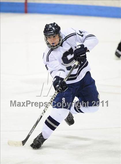 Thumbnail 2 in Windsor/East Granby/Avon vs. Staples/Weston/Shelton (CIAC Division 3 Semifinal) photogallery.