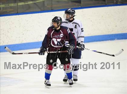 Thumbnail 2 in Windsor/East Granby/Avon vs. Staples/Weston/Shelton (CIAC Division 3 Semifinal) photogallery.