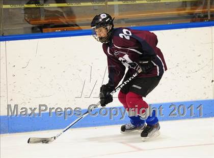 Thumbnail 3 in Windsor/East Granby/Avon vs. Staples/Weston/Shelton (CIAC Division 3 Semifinal) photogallery.