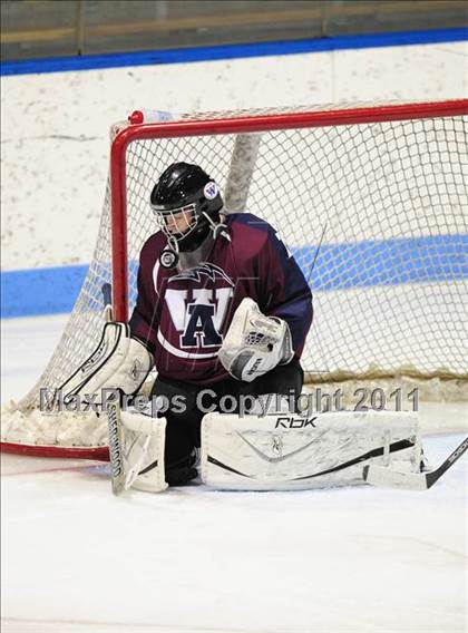 Thumbnail 2 in Windsor/East Granby/Avon vs. Staples/Weston/Shelton (CIAC Division 3 Semifinal) photogallery.