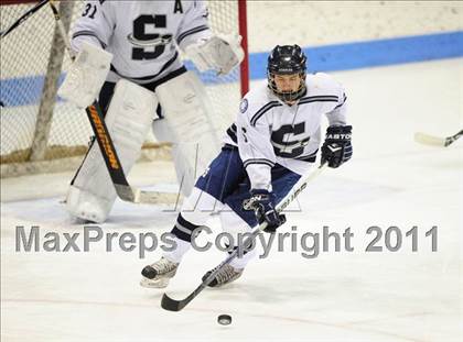 Thumbnail 3 in Windsor/East Granby/Avon vs. Staples/Weston/Shelton (CIAC Division 3 Semifinal) photogallery.