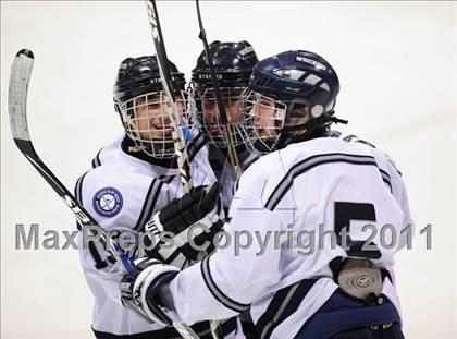 Thumbnail 3 in Windsor/East Granby/Avon vs. Staples/Weston/Shelton (CIAC Division 3 Semifinal) photogallery.