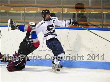 Thumbnail 1 in Windsor/East Granby/Avon vs. Staples/Weston/Shelton (CIAC Division 3 Semifinal) photogallery.
