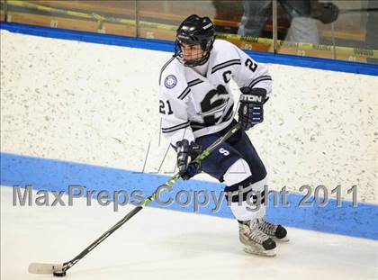 Thumbnail 3 in Windsor/East Granby/Avon vs. Staples/Weston/Shelton (CIAC Division 3 Semifinal) photogallery.