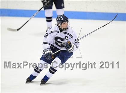 Thumbnail 2 in Windsor/East Granby/Avon vs. Staples/Weston/Shelton (CIAC Division 3 Semifinal) photogallery.