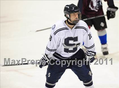 Thumbnail 1 in Windsor/East Granby/Avon vs. Staples/Weston/Shelton (CIAC Division 3 Semifinal) photogallery.