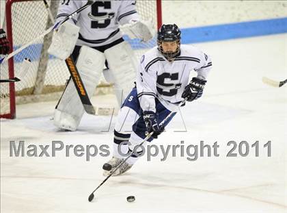 Thumbnail 1 in Windsor/East Granby/Avon vs. Staples/Weston/Shelton (CIAC Division 3 Semifinal) photogallery.