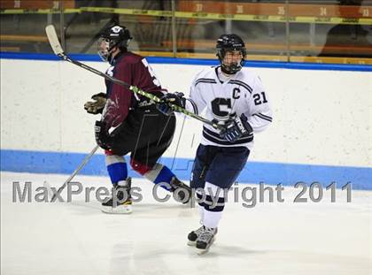 Thumbnail 2 in Windsor/East Granby/Avon vs. Staples/Weston/Shelton (CIAC Division 3 Semifinal) photogallery.