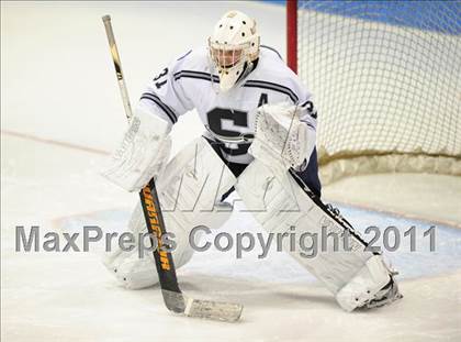 Thumbnail 2 in Windsor/East Granby/Avon vs. Staples/Weston/Shelton (CIAC Division 3 Semifinal) photogallery.