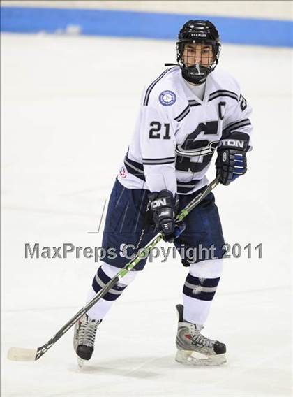 Thumbnail 1 in Windsor/East Granby/Avon vs. Staples/Weston/Shelton (CIAC Division 3 Semifinal) photogallery.