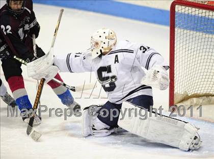 Thumbnail 1 in Windsor/East Granby/Avon vs. Staples/Weston/Shelton (CIAC Division 3 Semifinal) photogallery.