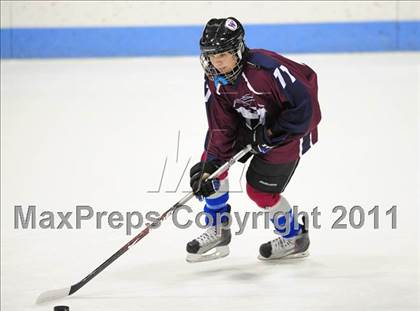 Thumbnail 1 in Windsor/East Granby/Avon vs. Staples/Weston/Shelton (CIAC Division 3 Semifinal) photogallery.