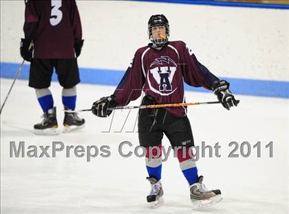 Thumbnail 2 in Windsor/East Granby/Avon vs. Staples/Weston/Shelton (CIAC Division 3 Semifinal) photogallery.