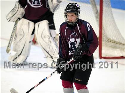 Thumbnail 2 in Windsor/East Granby/Avon vs. Staples/Weston/Shelton (CIAC Division 3 Semifinal) photogallery.
