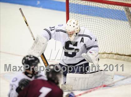 Thumbnail 3 in Windsor/East Granby/Avon vs. Staples/Weston/Shelton (CIAC Division 3 Semifinal) photogallery.