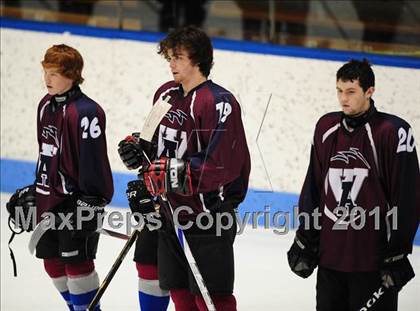 Thumbnail 3 in Windsor/East Granby/Avon vs. Staples/Weston/Shelton (CIAC Division 3 Semifinal) photogallery.
