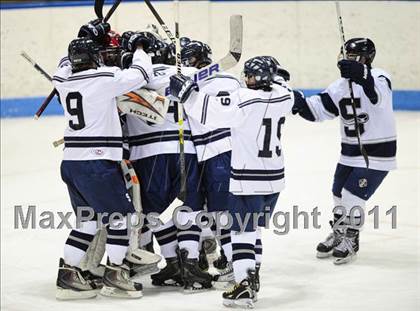 Thumbnail 2 in Windsor/East Granby/Avon vs. Staples/Weston/Shelton (CIAC Division 3 Semifinal) photogallery.