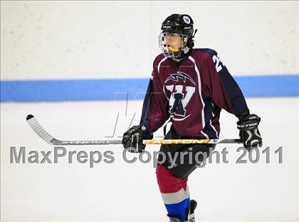 Thumbnail 2 in Windsor/East Granby/Avon vs. Staples/Weston/Shelton (CIAC Division 3 Semifinal) photogallery.